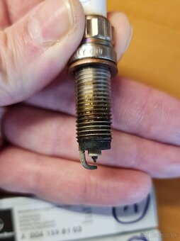 Sada 8 Originálnych Mercedes Sviečok č. dielu A004159810 - 5