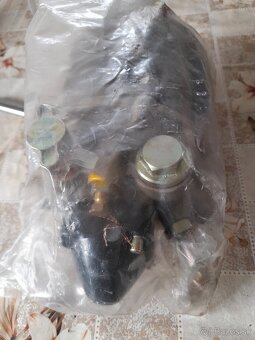 Tatra T-815 regulator tlaku - 5