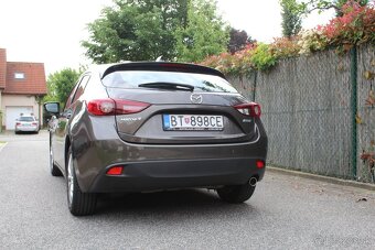 MAZDA 3 - 5
