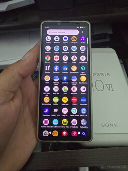 Xperia 10 VI 300e - 5