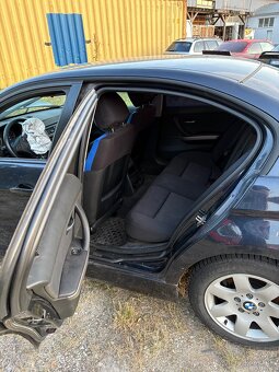 Rozpredám BMW e90 320d 120kw - 5