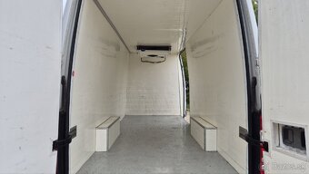 Prenájom Mercedes sprinter s mraziarenskou nadstavbou - 5