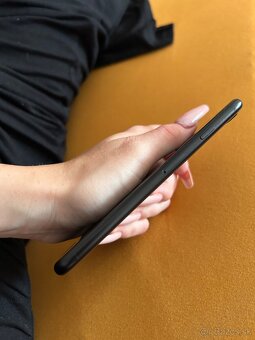 iPhone se 2022 - 5