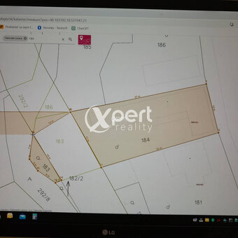 Predaj stavebný pozemok so starým rodinným domom v obciTekov - 5