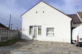 Predaj komerčného priestoru v centre mesta Veľký Meder - 5