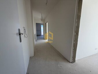 REZIDENCIA SADOVÁ / 2 - IZB.BYT (67m2), DVA BALKÓNY, SENICA - 5