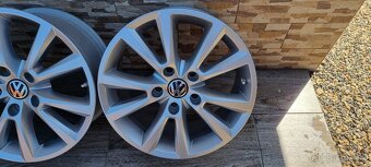 Predán orginal VW TOUAREG elektrony 5x130 r18 8J /ET53 - 5