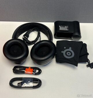 SteelSeries Arctis Nova Pro Wireless - 5