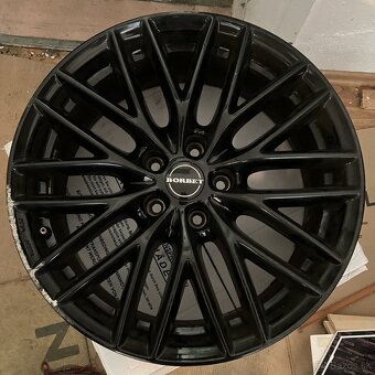 BORBET BS5 8x18 ET35 5x112 NB72.5 Black Glossy - 5