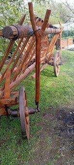 Starý drevený konský voz - rebriňak - 5