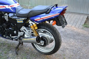 YAMAHA XJR 1200SP CHRISTIAN SARRON REPLIKA - 5