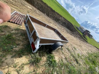 Predám brzdený prívesný vozík – nosnosť 1500 kg (bez TP) - 5