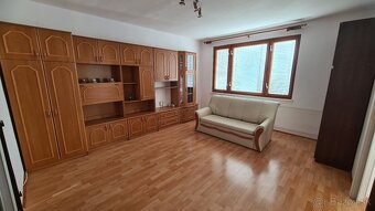 1-izbový byt s balkónom - 5