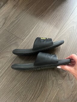 Under armour panske slapky, gumene 44 cierne - 5