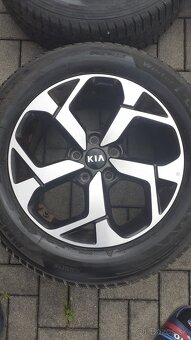 Zimné pneumatiky + elektróny 5x114,3 r17. - 5