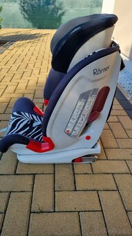 Predam autosedacku Romer Advansafix - 5