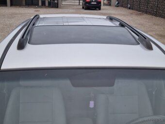 KIA SORENTO 2,5CRDi 4x4 - 5