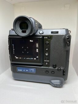 Fujifilm GFX100 - telo - 5