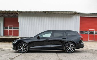Volvo V60 B4 2.0d mHEV 145kW 2023 automat - 5