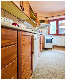 MUROVANÝ RODINNÝ DOM / BADÍN / SLNEČNÝ POZEMOK 1130 m2 - 5