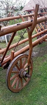 Starý drevený konský voz - rebriňak II - 5