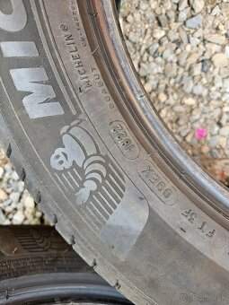 215/55 r17 94V - 5