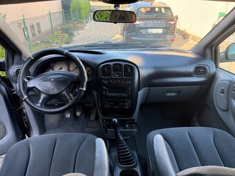 Chrysler Grand Voyager - 5