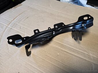 Citroen Jumpy. Toyota Proace. Držiak pravého blatníka. - 5