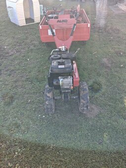 Predám málo malotraktor s vlečkou aj príslušenstvom - 5