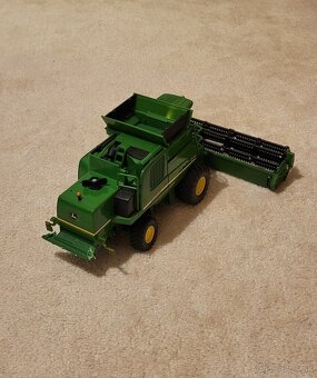 Siku kombajn John Deere 1:32 - 5