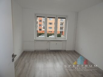 SPEKTRUM REALITY- Na PRENÁJOM komplet rekonštruovaný 3-izbov - 5