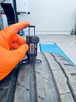 255/45 R18 letné - 5
