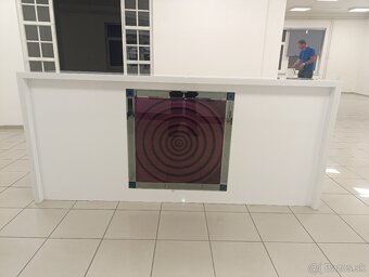 Predám stôl vhodný na recepciu. - 5
