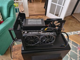 Razer Core X eGPU Box + RTX 3050 8 GB - 5