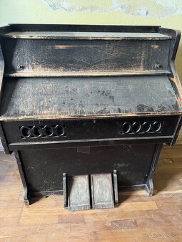 Harmónium Petrof - 5