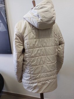 Elegantná jesenná bunda Hugo Boss - 5