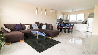 Plne zariadený bungalov s nádherným výhľadom na Karpaty - 5