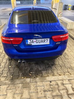 Jaguar XE 2.0 AWD - 5