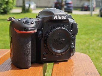 Nikon D500 telo + originál battery grip - 5