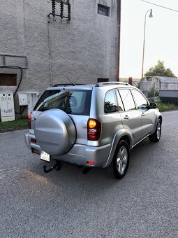 Toyota Rav4 2.0 D-4D 4x4 Klimatronik,Ťažné, Len 156.000km - 5