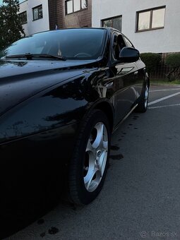 Alfa Romeo 159 1.9JTDM - 5