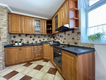 WFG | Na predaj viacgeneračný, zariadený rodinný dom s veľký - 5