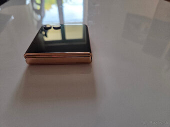 Motorola RAZR 50 ultra 12+512GB farba Peach Fuzz - 5