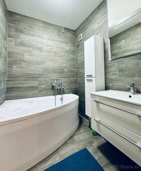 Zrekonštruovaný 3 izbový byt s loggiou v lokalite s výbornou - 5