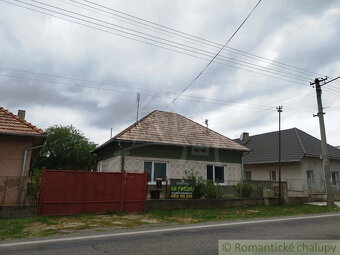 Gazdovský dom s dvomi prístupmi na 1310 m2  pozemku v Čate - 5