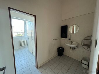 RealityKolesár prenajíma kancel 36m2 Rumunská KE JUH. - 5