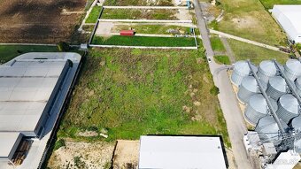 Pozemok 9060 m2 so stav. pov. na výstavbu haly v Šelpiciach - 5