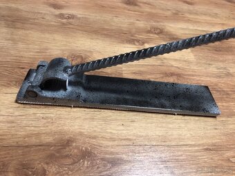 luskac na orechy - 5