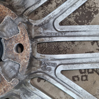 Hliníkové disky 5x112 R18 7J ET45 - 5