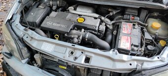 Opel Zafira A - 5